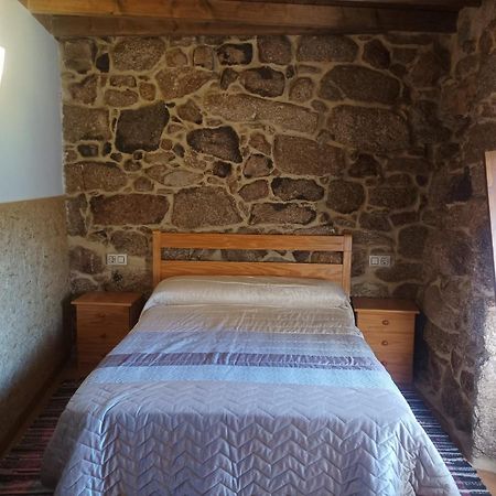 فيلا Casa Do Xures Maus de Salas المظهر الخارجي الصورة