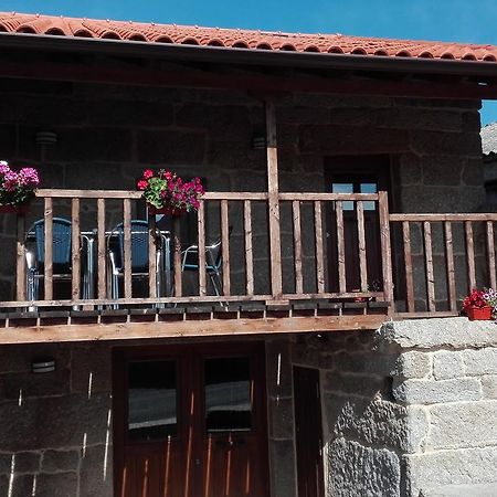 فيلا Casa Do Xures Maus de Salas المظهر الخارجي الصورة