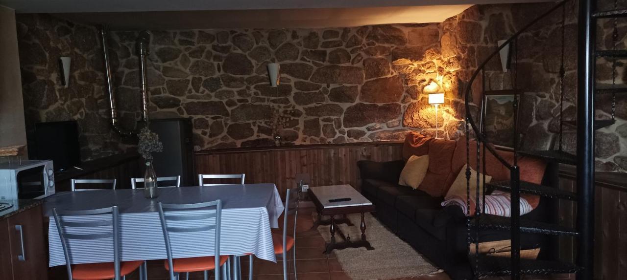فيلا Casa Do Xures Maus de Salas المظهر الخارجي الصورة